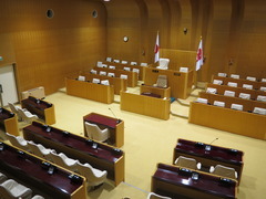 傍聴席から見た議場画像