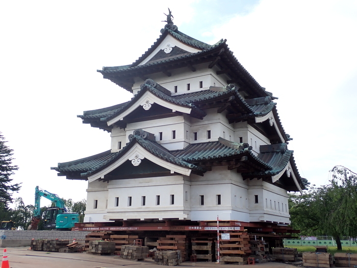 【参考】下げ家前の天守(7月10日撮影)の画像