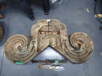 北の郭北門大棟北鬼板の木部（表面）の画像